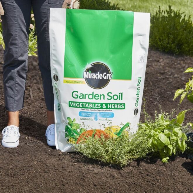 Garden Soil Vegetables & Herbs, 1.5 cu. ft.